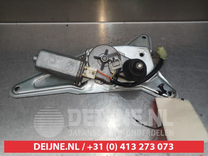 Suzuki Grand Vitara Scheibenwischermotor hinten O301353