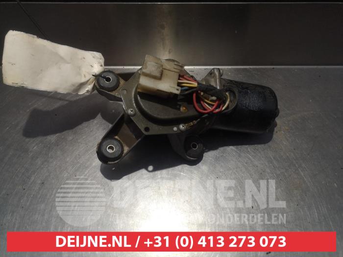 Nissan Patrol Ruitenwissermotor voor O348677
