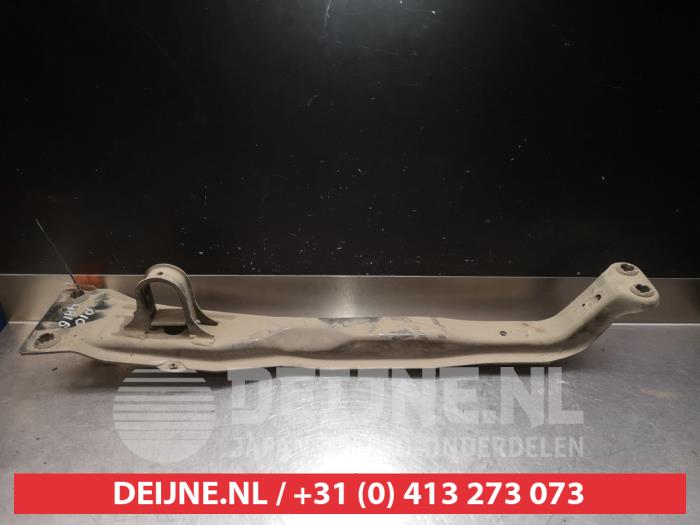 Gebruikte Motorbalk Nissan Primera (P10) 1.6 16V Kat. Prijs € 25,00 Margeregeling aangeboden door V.Deijne Jap.Auto-onderdelen BV