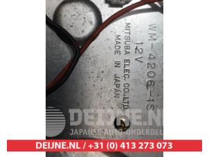 Suzuki Vitara Scheibenwischermotor hinten O301350 foto 3