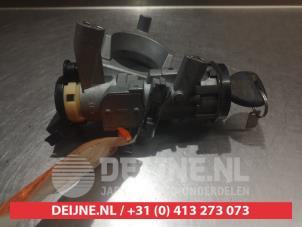 Mitsubishi Lancer Zündschloss+Schlüssel O335499 foto 4