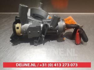 Mitsubishi Lancer Kontaktslot+Sleutel O335501 foto 4