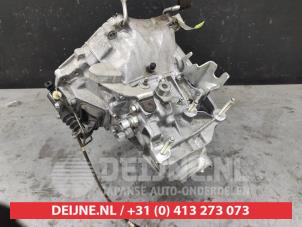 Mazda 2 Getriebe O556853 foto 2