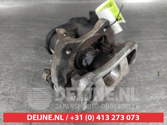Nissan Juke Bremszange rechts hinten O556855