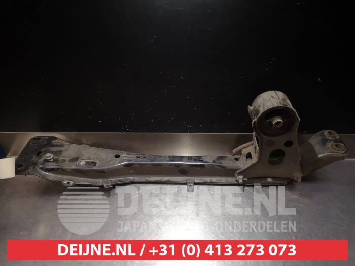Nissan Almera Motorbalken O350410