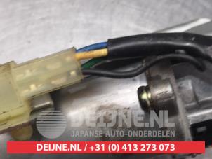 Suzuki Wagon R+ Rear wiper motor O301346 photo 4