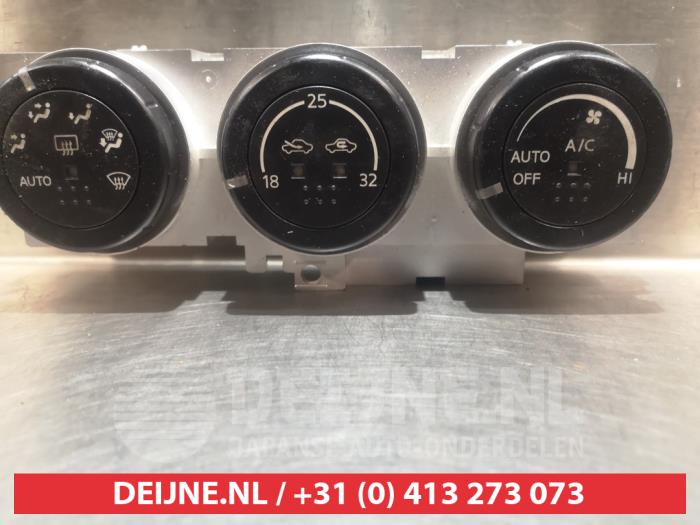 Nissan 350 Z Kachel Bedieningspaneel O305735