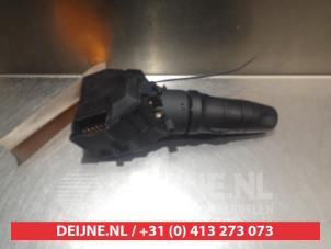 Nissan X-Trail Ruitenwis Schakelaar O309736 foto 3