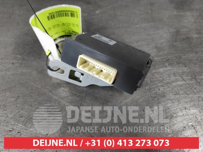 Mazda 3 PDC Module O557242