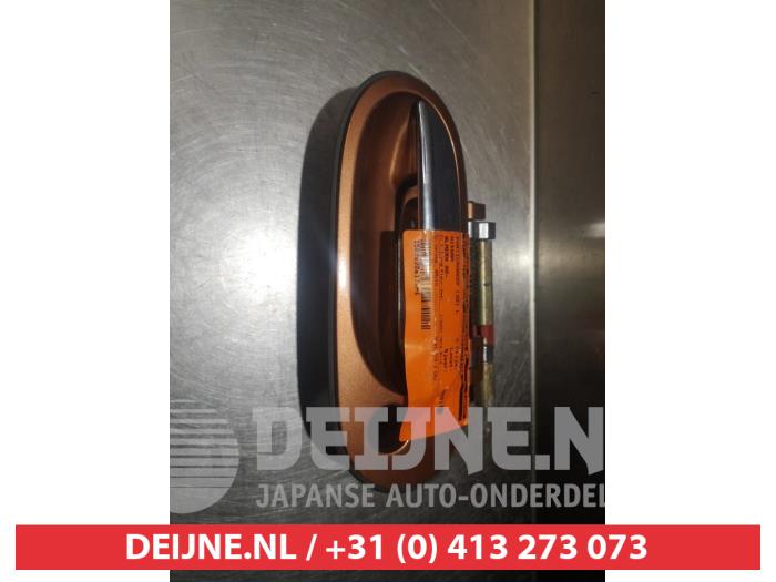 Nissan Almera Portiergreep 2Deurs links O277191