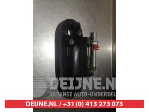 Nissan Almera Türgriff 2-türig links O277193 foto 2