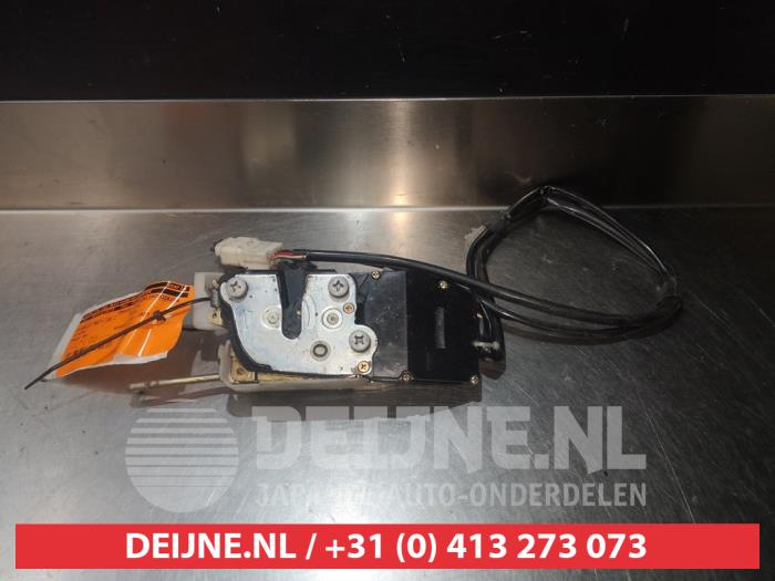 Toyota Paseo Door lock mechanism 2-door, left O279110