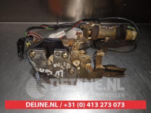 Suzuki Vitara Door lock mechanism 4-door, front left O279813 photo 3
