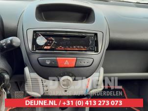 Toyota Aygo Kachel Bedieningspaneel O557346 foto 3