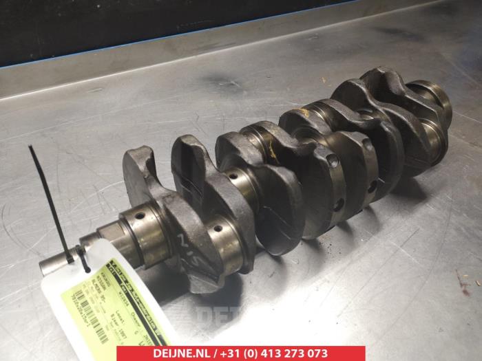 Krukas van een Nissan Almera (N15) 2.0 GX Diesel 1997