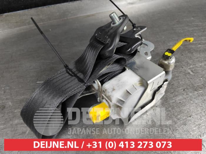 Daihatsu Materia Sicherheitsgurt links vorne O557395