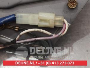 Daihatsu Move Scheibenwischermotor hinten O301305 foto 4