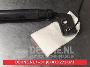 Hyundai Coupe Gasdemper links-achter O293711 foto 2