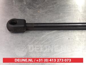Hyundai Coupe Gasdemper links-achter O293714 foto 2