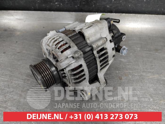 Gebruikte Dynamo Kia Carens I (FC/FJ) 2.0 CRDI 16V Prijs € 25,00 Margeregeling aangeboden door V.Deijne Jap.Auto-onderdelen BV