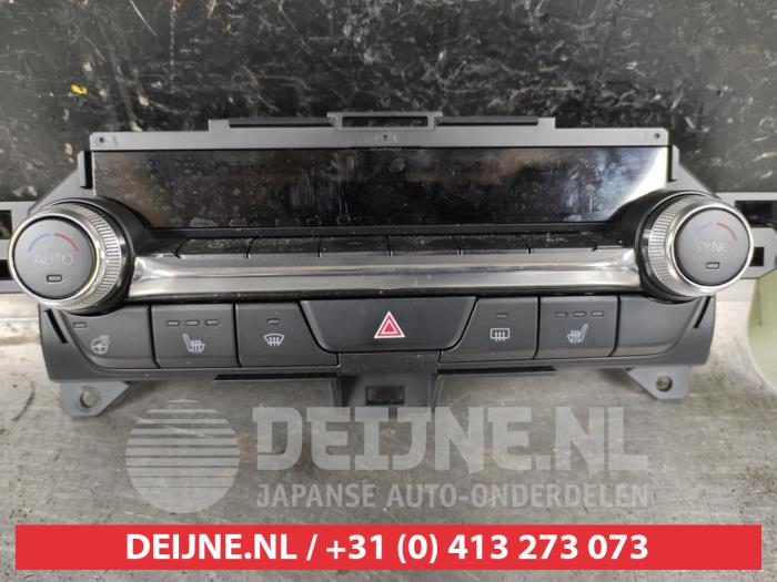 Mazda CX-30 Kachel Bedieningspaneel O557711