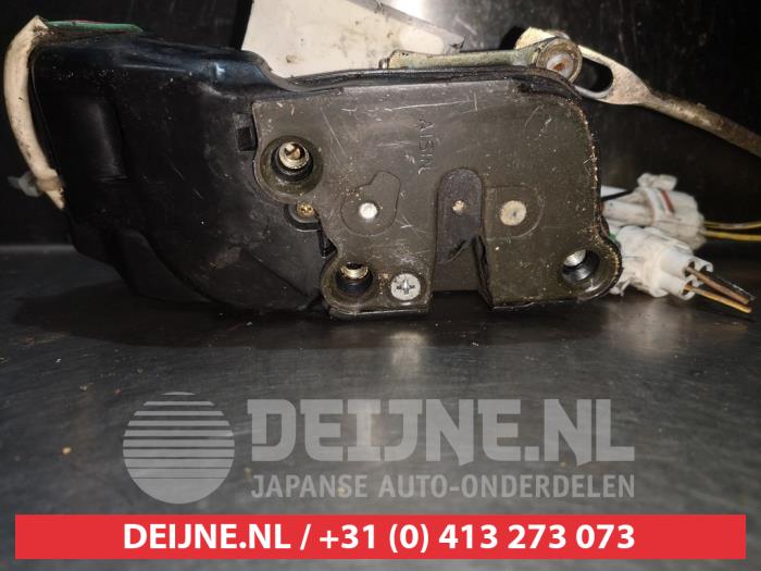 Suzuki Baleno Deurslot Mechaniek 4Deurs links-voor O279793