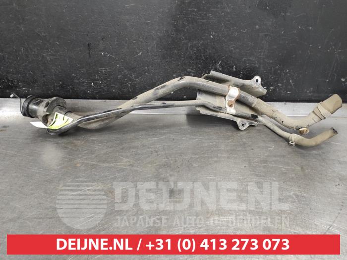 Mazda CX-30 Füllrohr Kraftstofftank O557804