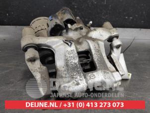 Mazda CX-30 Remklauw (Tang) links-achter O557808 foto 2