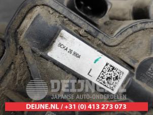 Mazda CX-30 Remklauw (Tang) links-achter O557808 foto 3
