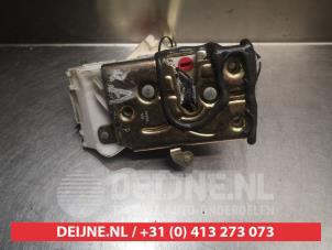 Toyota Avensis Deurslot Mechaniek 4Deurs rechts-achter O281853 foto 3