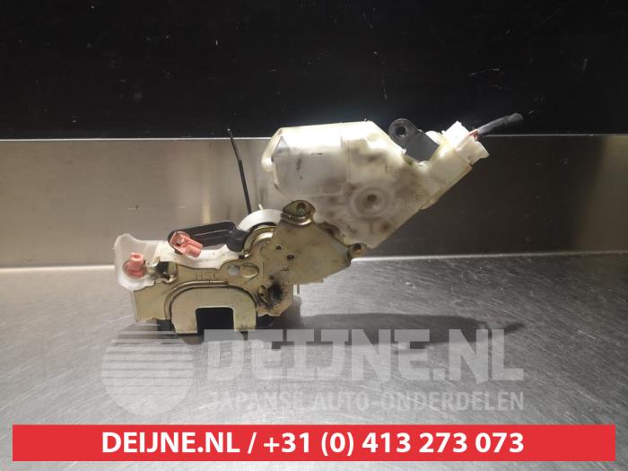Nissan Almera Türschlossmechanik 4-türig links hinten O280104