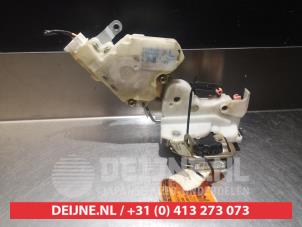 Nissan Almera Türschlossmechanik 4-türig links hinten O280104 foto 2