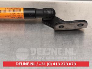 Suzuki Swift Rear gas strut, left O294349 photo 2