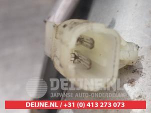 Daihatsu Cuore Scheibenwischermotor hinten O301280 foto 4