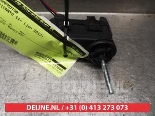 Kia Picanto Scheinwerfermotor O557861 foto 2