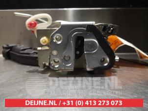 Daihatsu Trevis Türschlossmechanik 4-türig links vorne O279764 foto 3