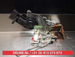Daihatsu Trevis Türschlossmechanik 4-türig links vorne O279764 foto 2