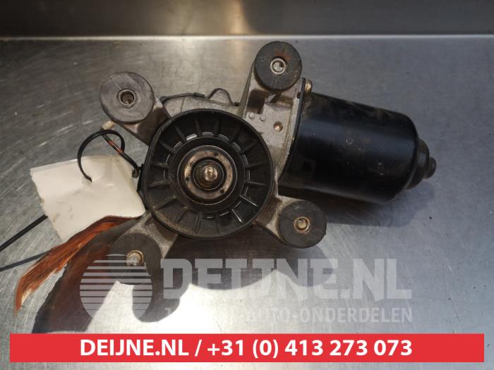 Mazda Demio Scheibenwischermotor vorne O348465