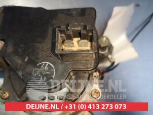 Mazda Demio Scheibenwischermotor vorne O348465 foto 3