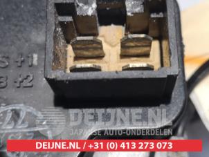 Mazda Demio Scheibenwischermotor vorne O348461 foto 3