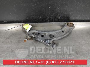 Daihatsu Sirion Draagarm onder rechts-voor O558007 foto 3