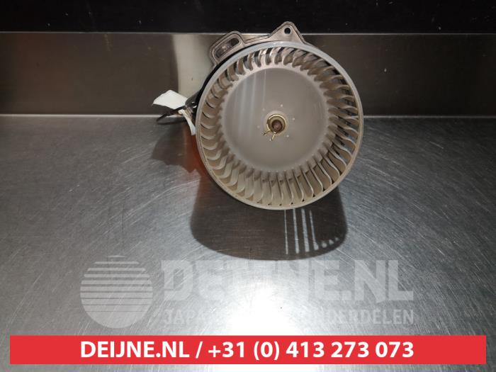 Daihatsu Young RV Heizung Belüftungsmotor O367310