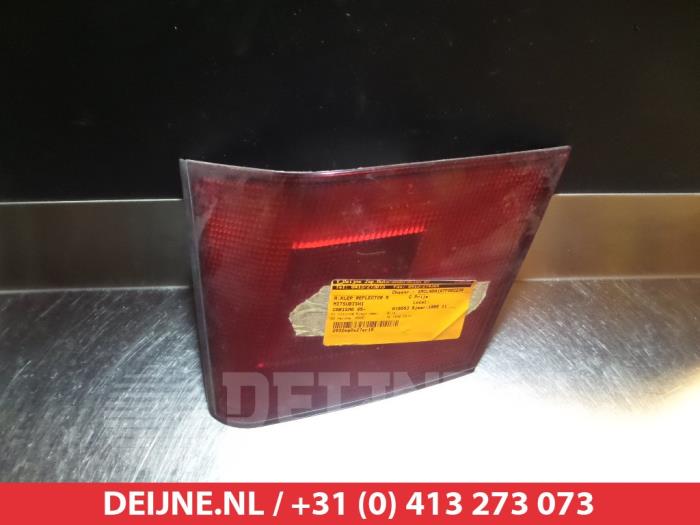 Mitsubishi Carisma Achterklep reflector rechts O297150