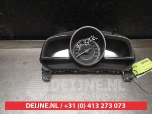 Gebruikte Kilometerteller KM Mazda 2 (DJ/DL) 1.5 SkyActiv-G 90 Prijs € 50,00 Margeregeling aangeboden door V.Deijne Jap.Auto-onderdelen BV