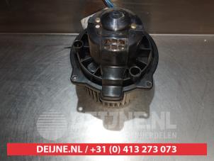 Daihatsu Sirion Heizung Belüftungsmotor O367304 foto 2