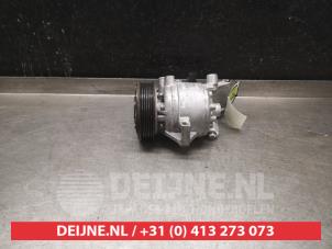 Mazda 2 Air conditioning pump O558078 photo 2