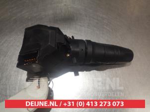 Nissan Primera Ruitenwis Schakelaar O309707 foto 4
