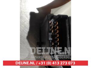 Nissan Primera Ruitenwis Schakelaar O309709 foto 4