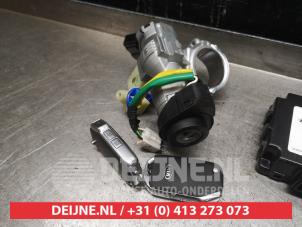 Kia Ceed Zündschloss+Schlüssel O558224 foto 2