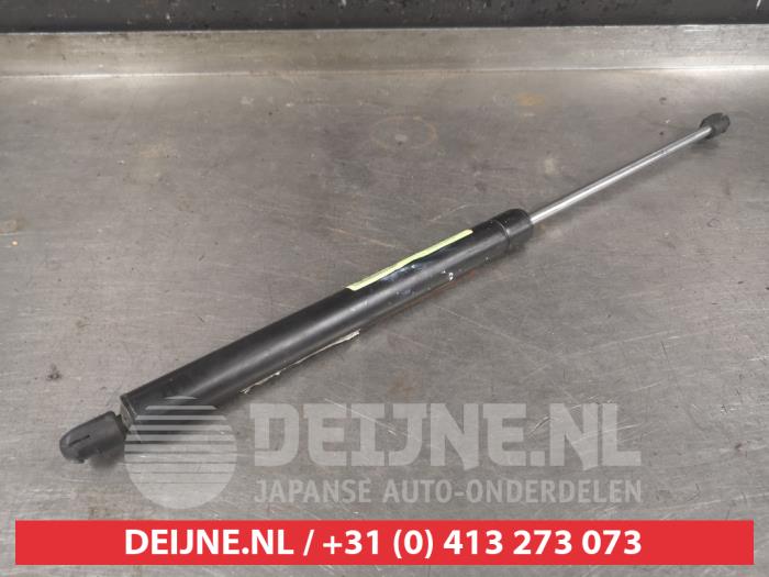 Hyundai Trajet Rear gas strut, left O293664